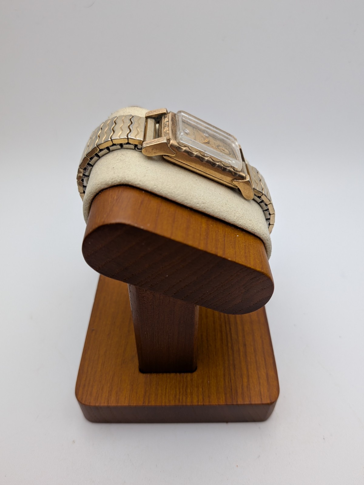 Vintage 1951 Bulova Tuxedo Diamond Dial Manual Wind 10k Gold Filled Watch.