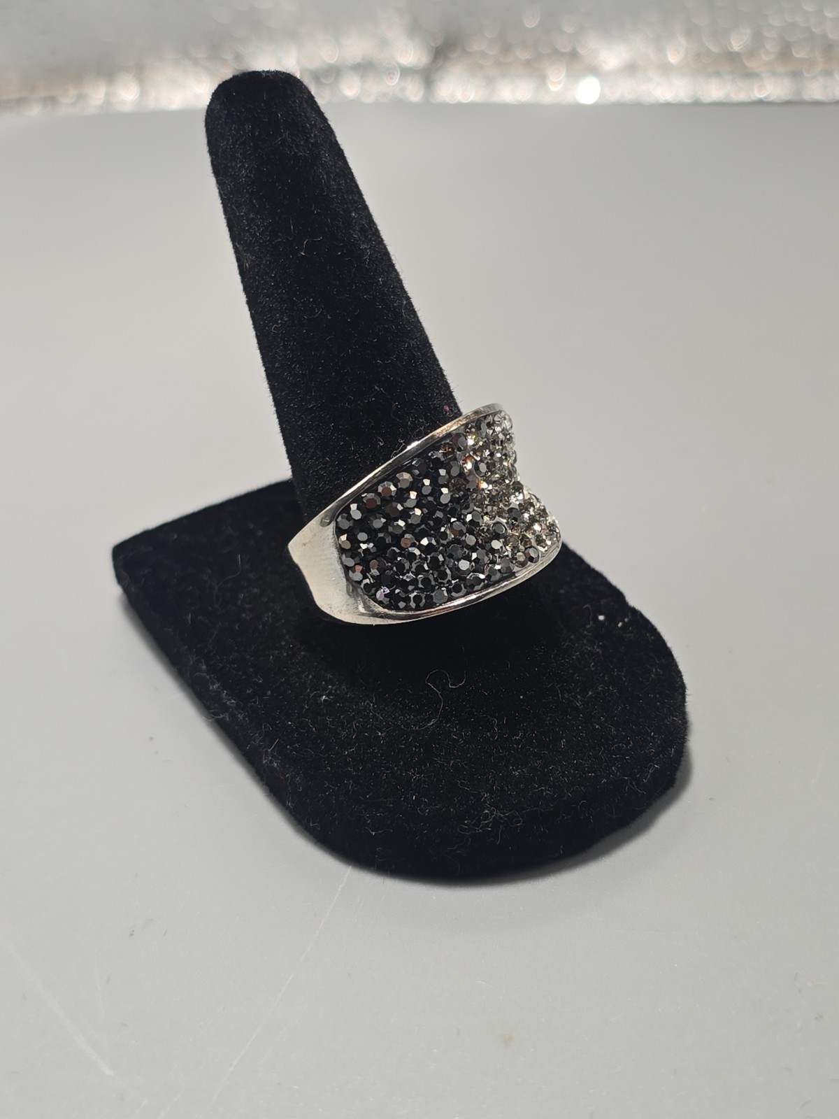 JCM Brass CZ Black Gray White Ombré Band Ring Size 8
