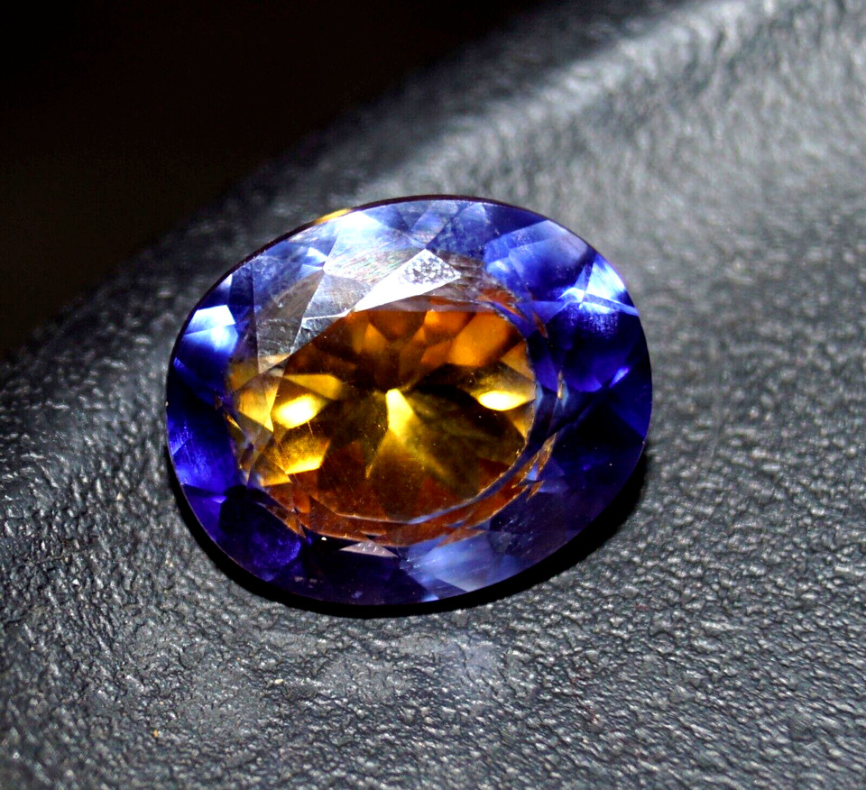 10 Ct Natural Bi-Colour Pitambari Sapphire Oval Cut Certified Loose Gemstone