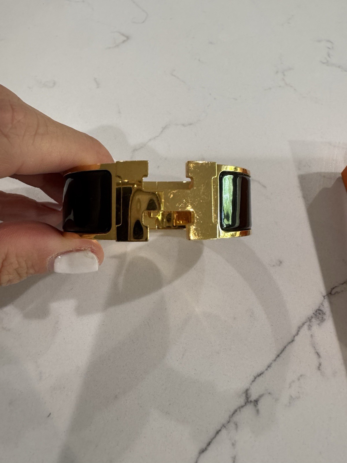 Authentic HERMES Black Enamel Gold Clic Clac H Bracelet 🩷
