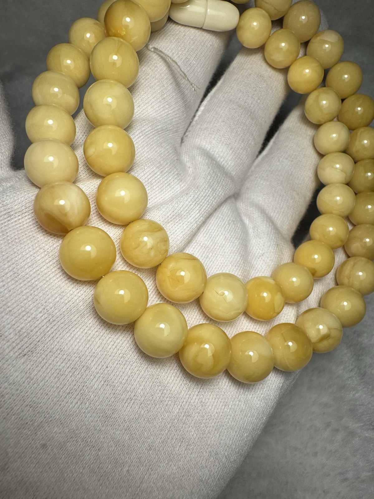 Genuine Baltic Amber Necklace-Polished Round Bead 10.1-10.9mm 53cm 32.16g