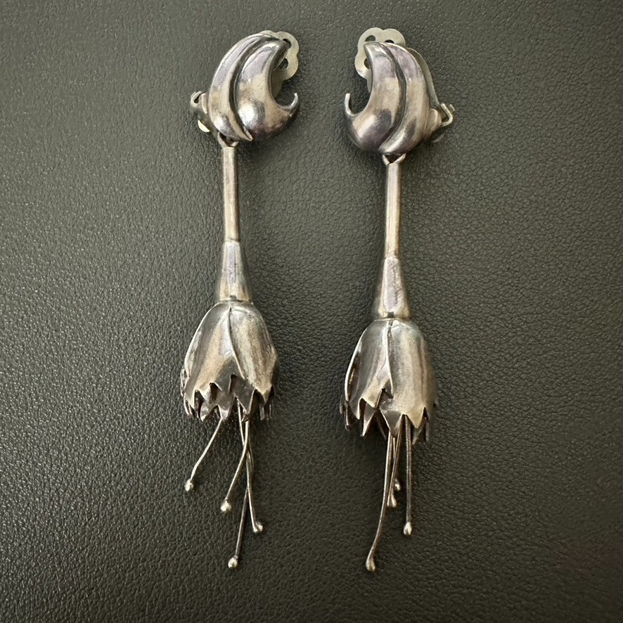 Antonio Pineda Taxco Mexico 970 Silver Flower floral Drop Clip Earrings
