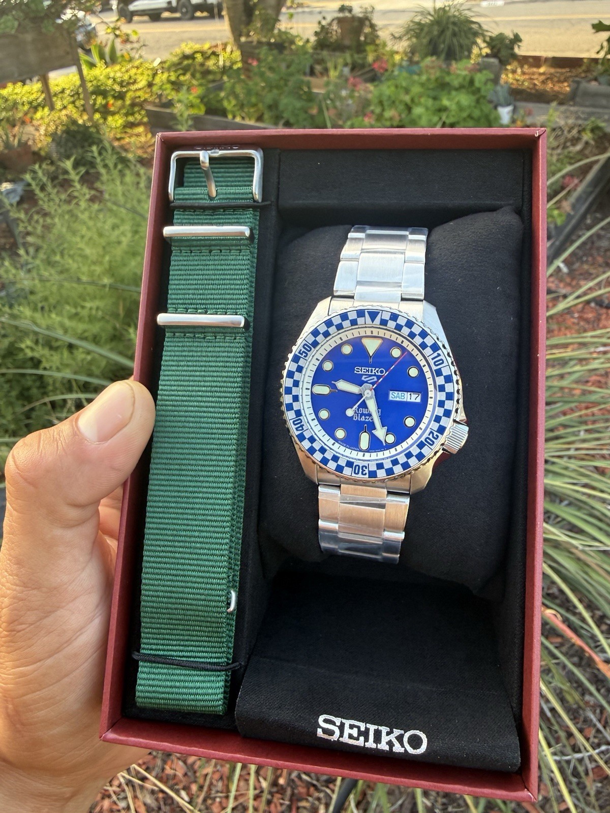 Seiko 5 x Rowing Blazers Blue Dial Auto Day/Date 100m Box Papers 2 Straps