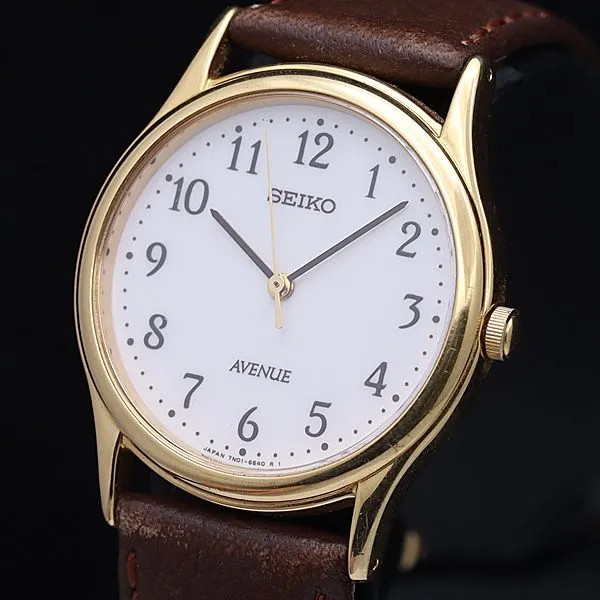Working condition, excellent condition. Seiko Avenue 7N01-6490 Quartz White Dial