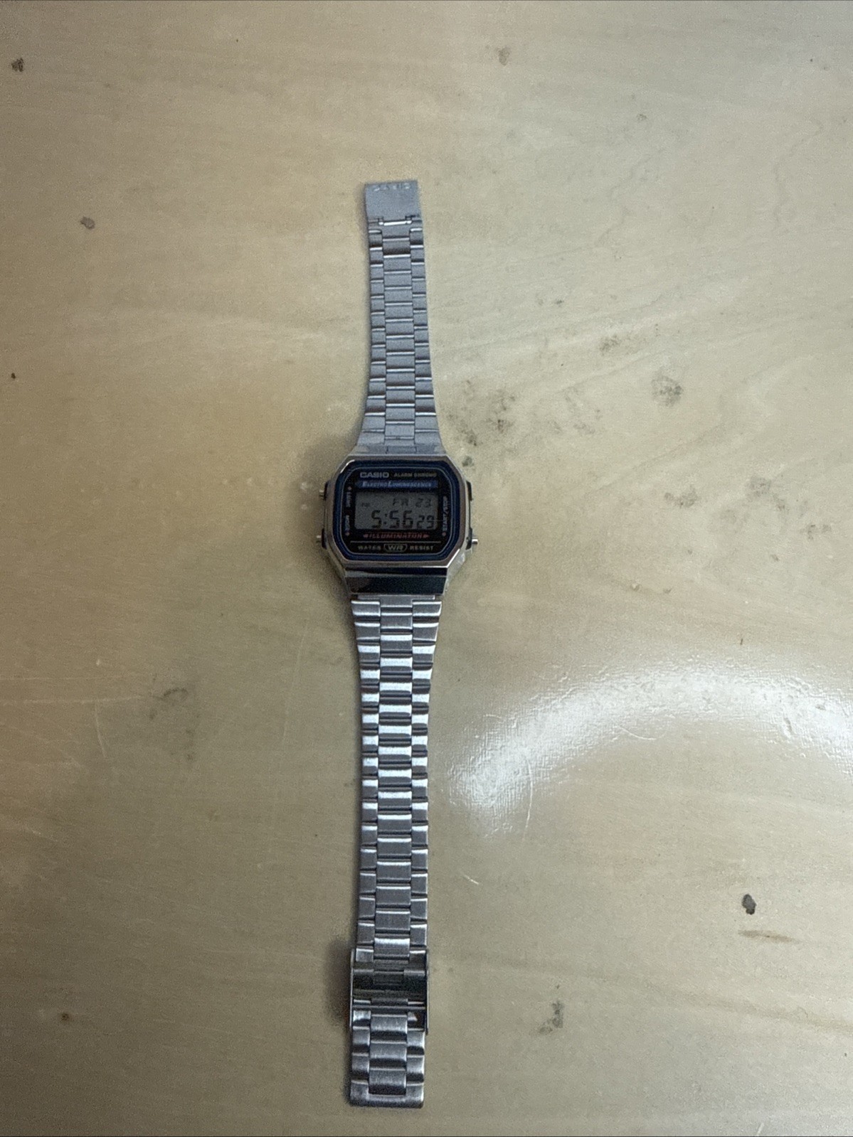 Casio A168 Illuminator Digital Watch Retro 80s Style Stainless Steel 3298 (6)