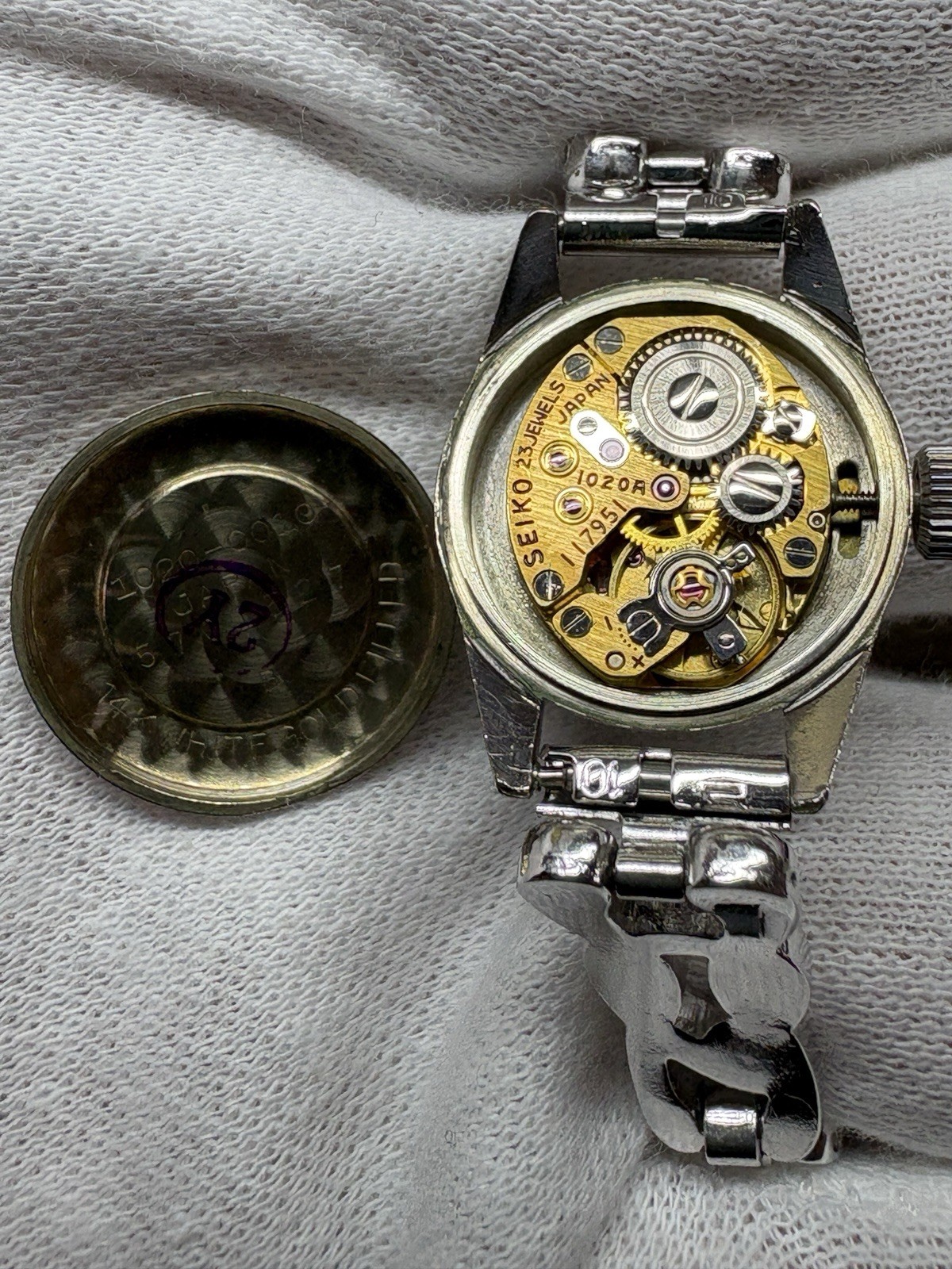 SEIKO Queen Seiko 1020-0010 Vintage 1975 Hand-Winding Ladies 14K WGF Japan