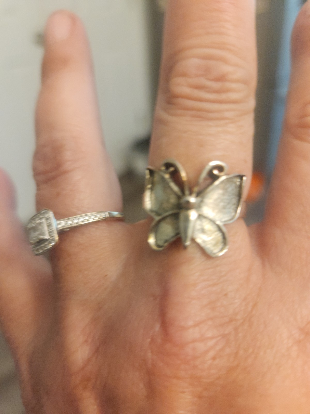 Silver Tone Butterfly Band Ring Metal No Stone Size 7 Animals & Insects