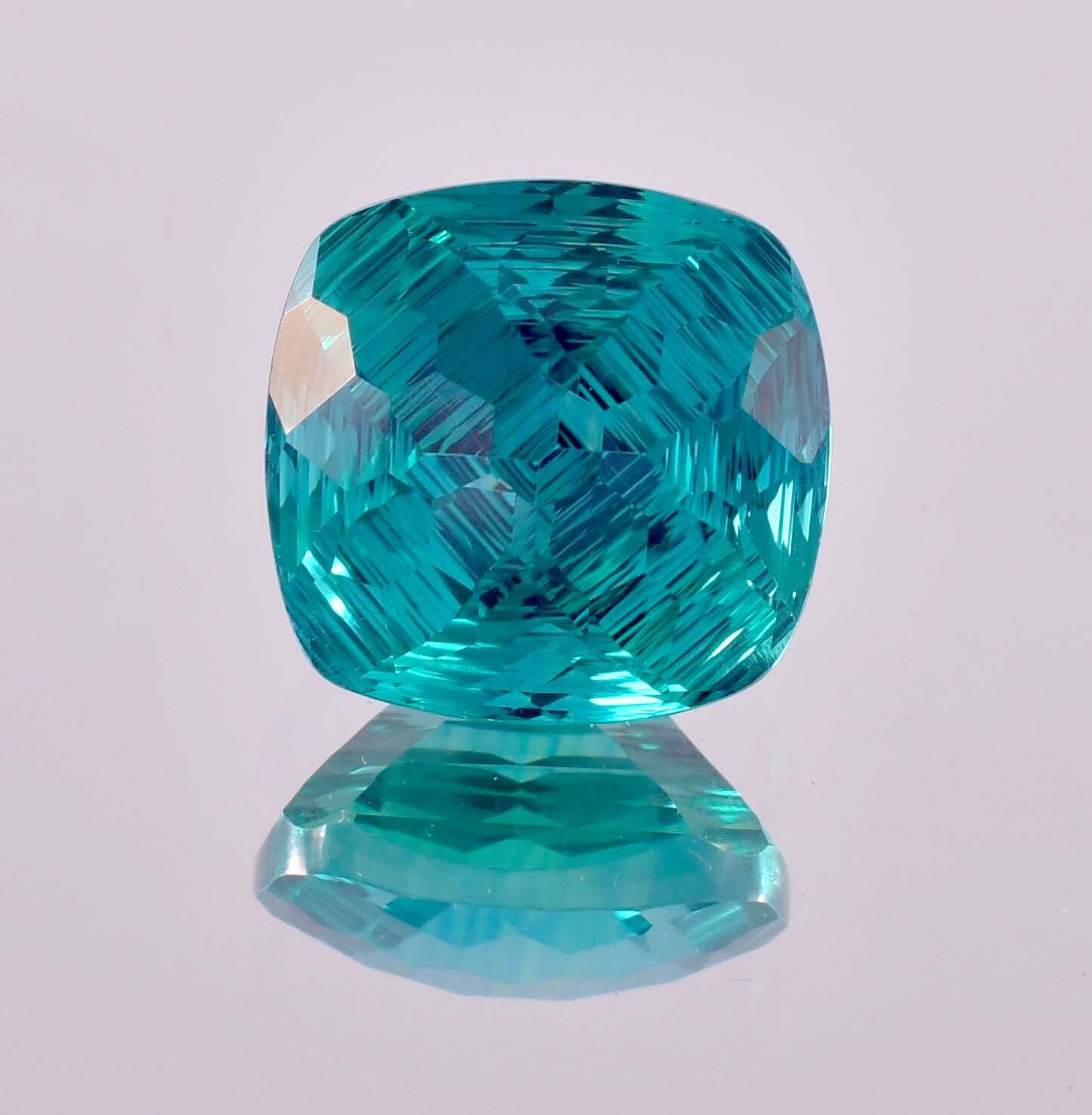 18 x 17 mm Natural Bi-Color 34.45 Ct Flawless Parti Sapphire Gemstone Certified