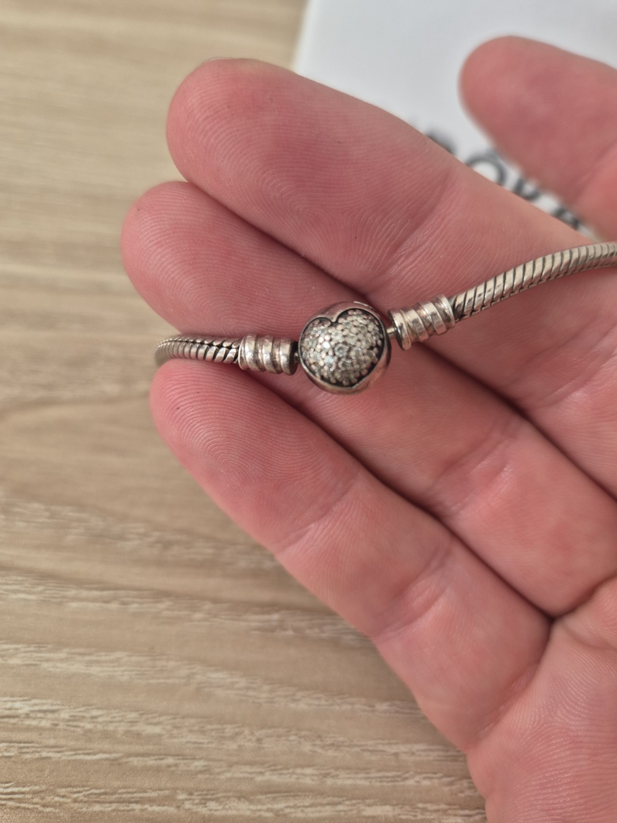 Pandora Moments Heart Clasp Bracelet 20cm Sterling Silver • Boxed