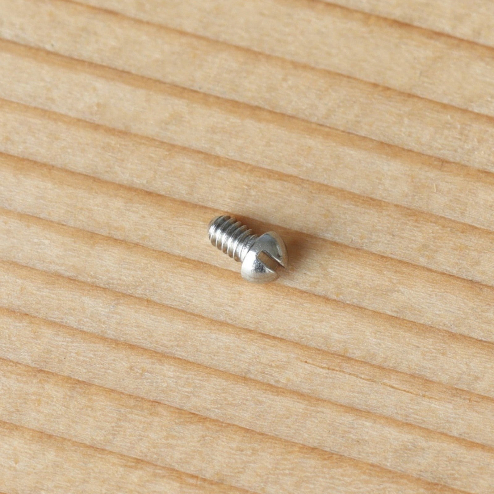 Watch Bezel Screw for Breitling Chronomat B13050/E13360 39mm Watch
