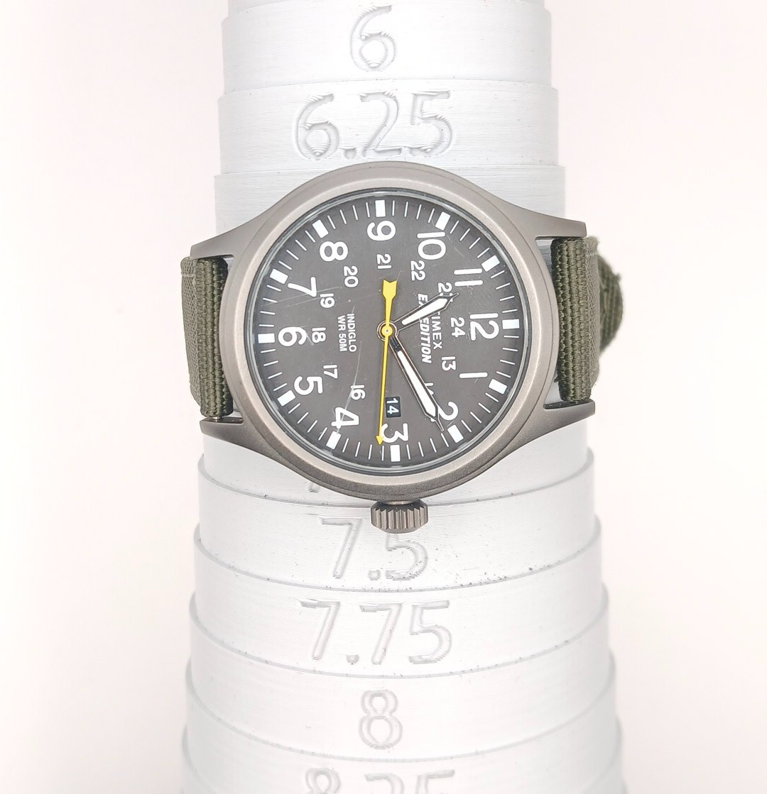 Timex Expedition Field Watch – Olive Green Nylon Strap – Indiglo – Durable