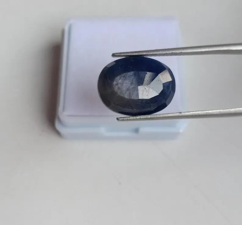 9 Carat Natural Blue Sapphire Oval Faceted Corundum Sapphire Loose Gemstone