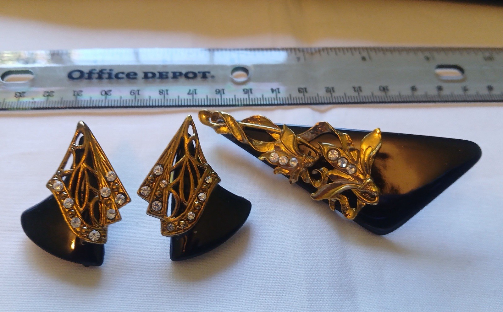 Vintage ART Deco Style Black & Gold Tone Rhinestone Set Earrings & Brooch