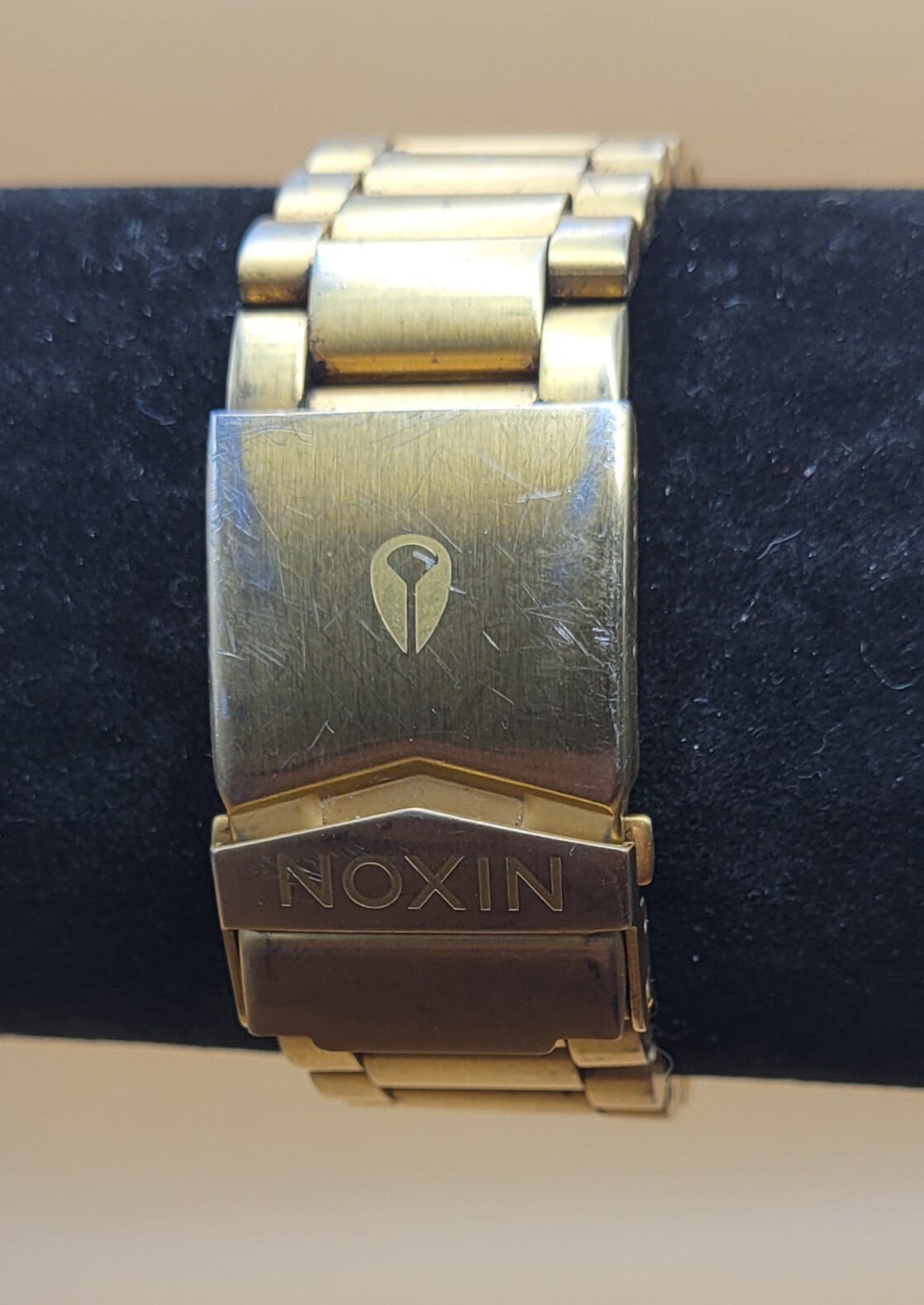 Nixon Mens’ Gold Tone Wrist Watch “Never Be Late” SS Sentry *WORKING* 100M ⌚️