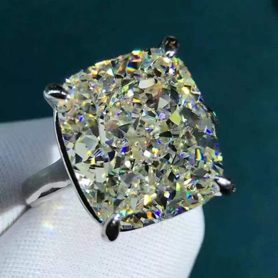 10 Ct Certified Treated Gorgeous Off White Diamond Ring In 925 Silver