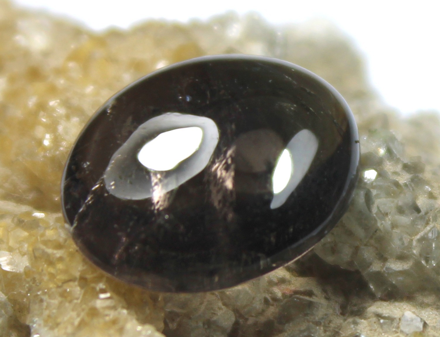39 Carat Certification Natural Loose Gemstone Beautiful Black Tourmaline Stone.