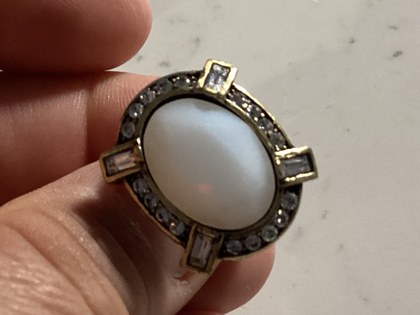 AUTHENRIC SIGNED HEIDI DAUS (6) CLEAR CRYSTAL & OPEQUE RING NR
