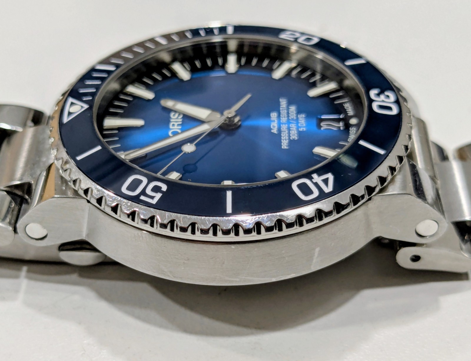 Oris Aquis Caliber 400 43.5mm Mens Watch Blue Dial