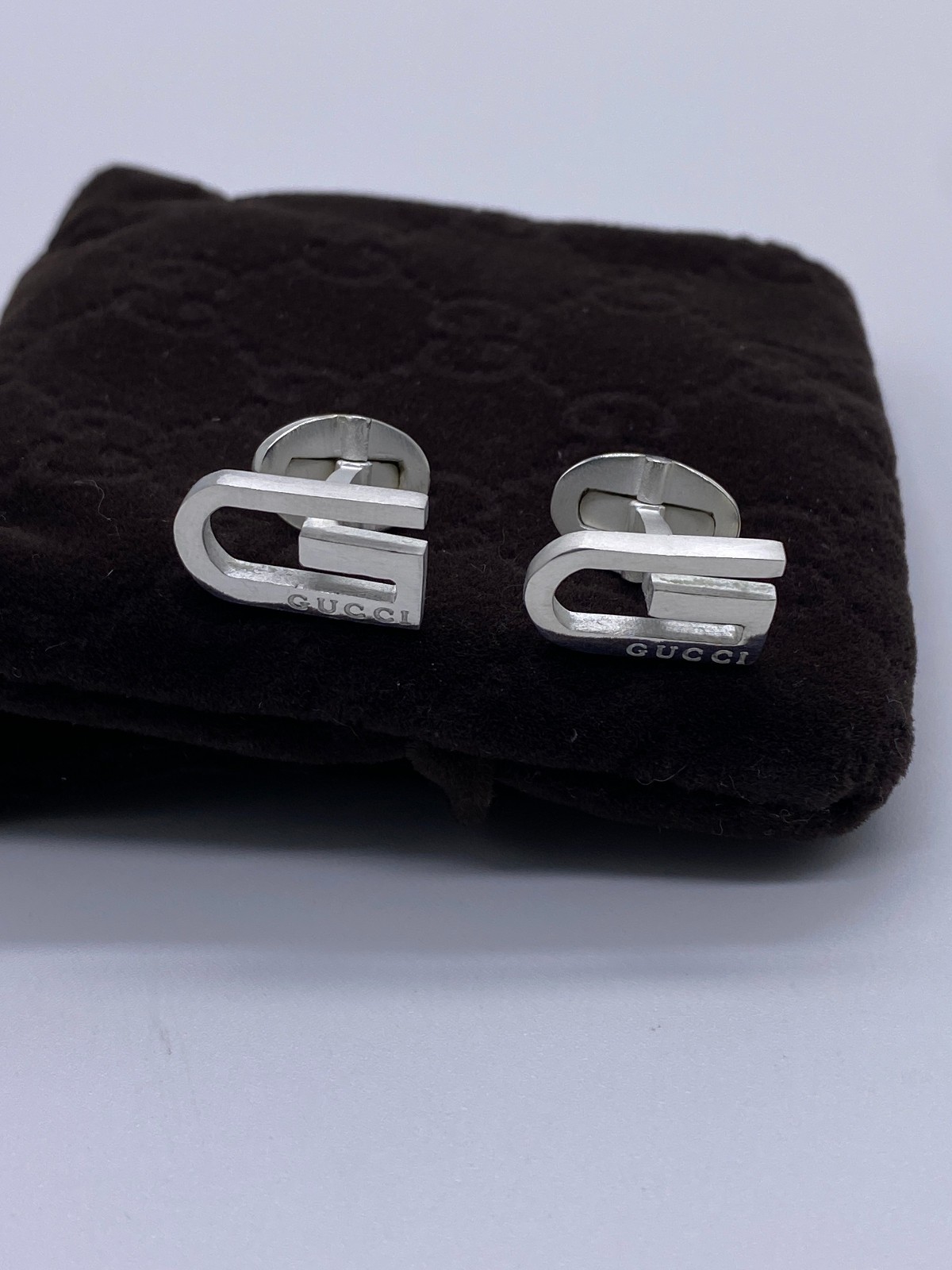 Gucci Cufflinks “G” Logo Sterling Silver 925 IN ORIGINAL BOX 8.6g, 1.7cm x 1.0cm