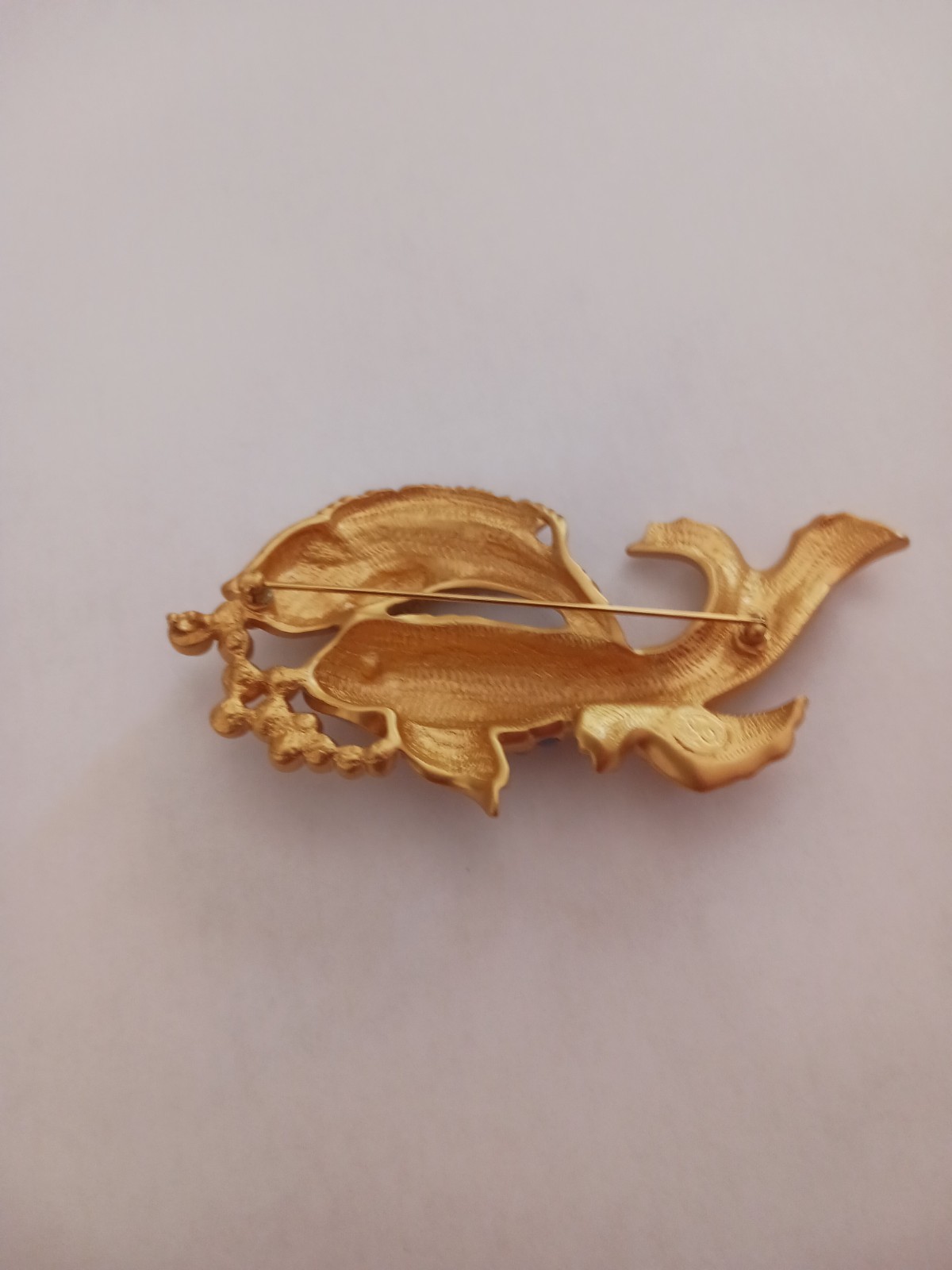 Vintage Elisabeth Taylor For Avon Sea Shimmer Koi Fish Brooch Rare (T)