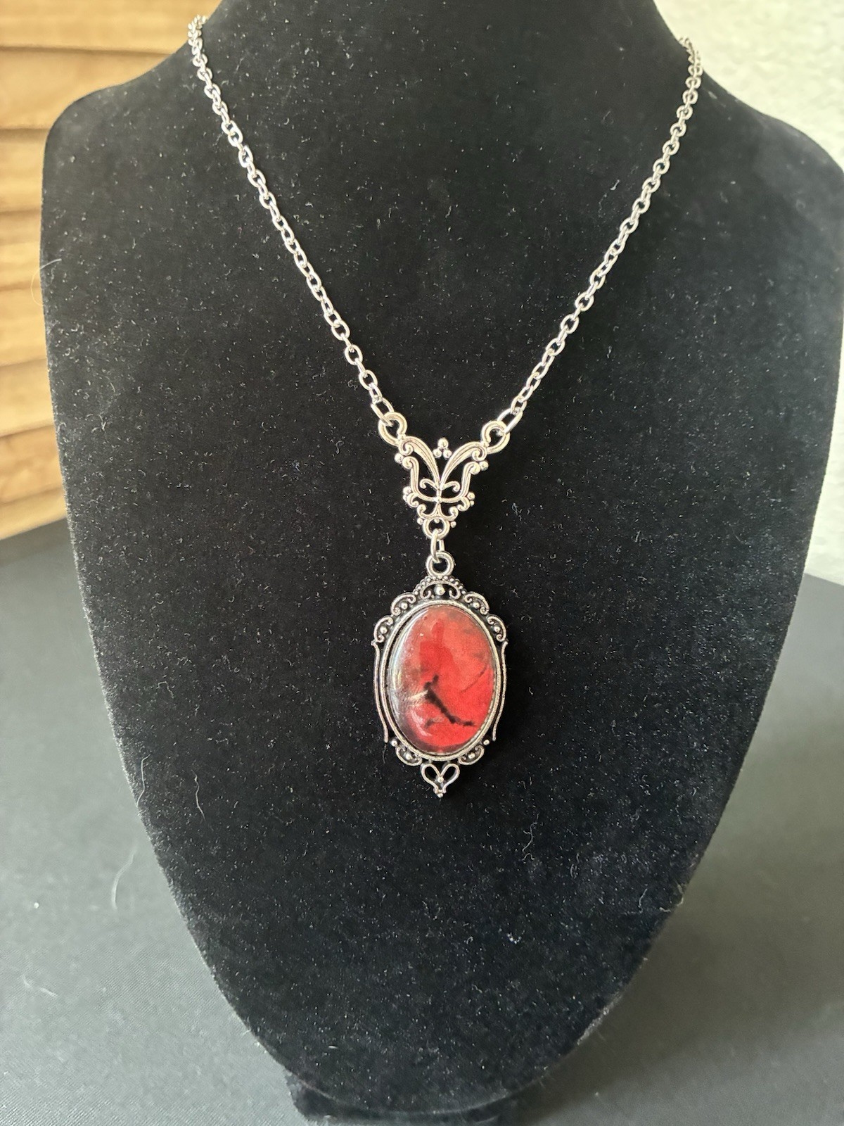 Silver Tone Cable Chain Necklace Red Oval Cabochon Bezel Pendant Charm