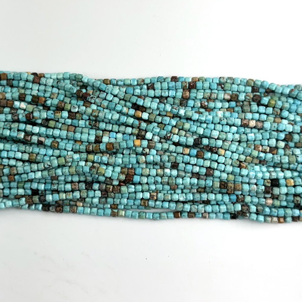 3.5×3.5×3.5mm faceted blue turquoise cube beads 15.5″ strand