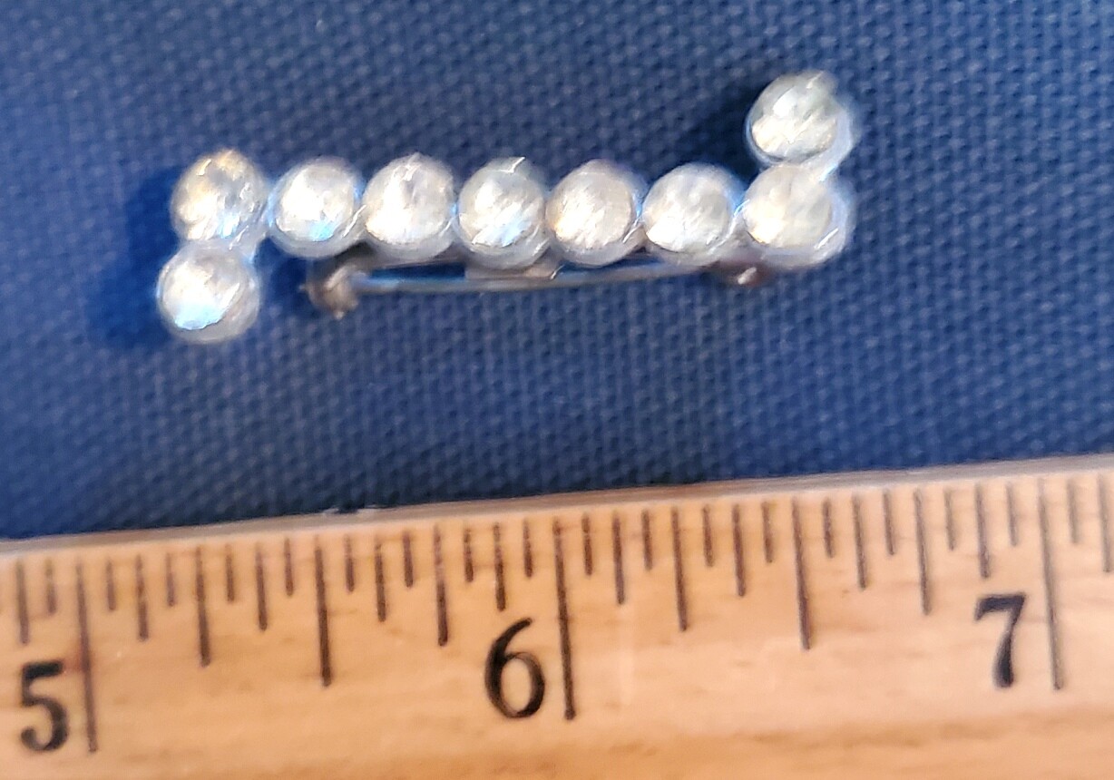 Unusual Vintage 1″ Bar Brooch Pin with Faux Jewels