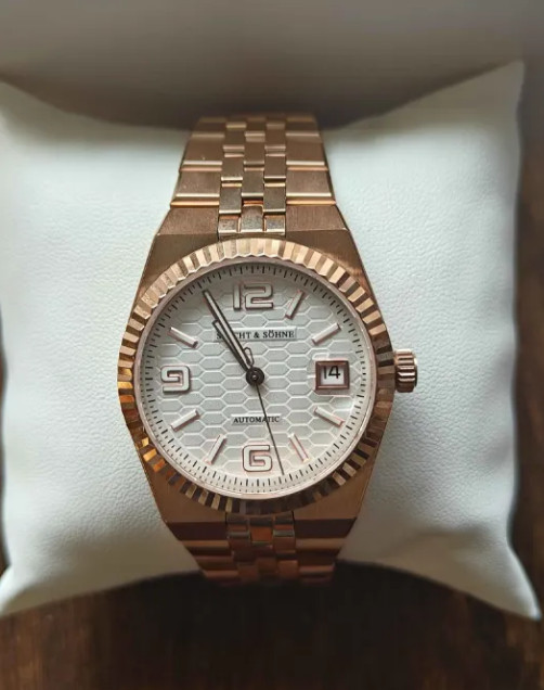 Specht & Söhne SP0043A4 Land-Dweller Homage 36.5mm Rose Gold Automatic Sapphire