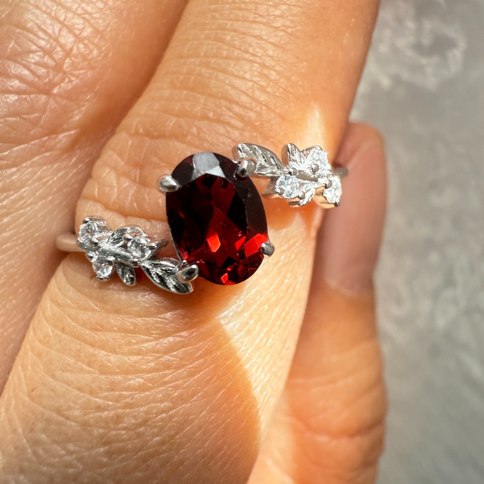 925 Sterling Silver Ring 7x5mm Natural Rhodolite Garnet Gemstone Zircon Flower