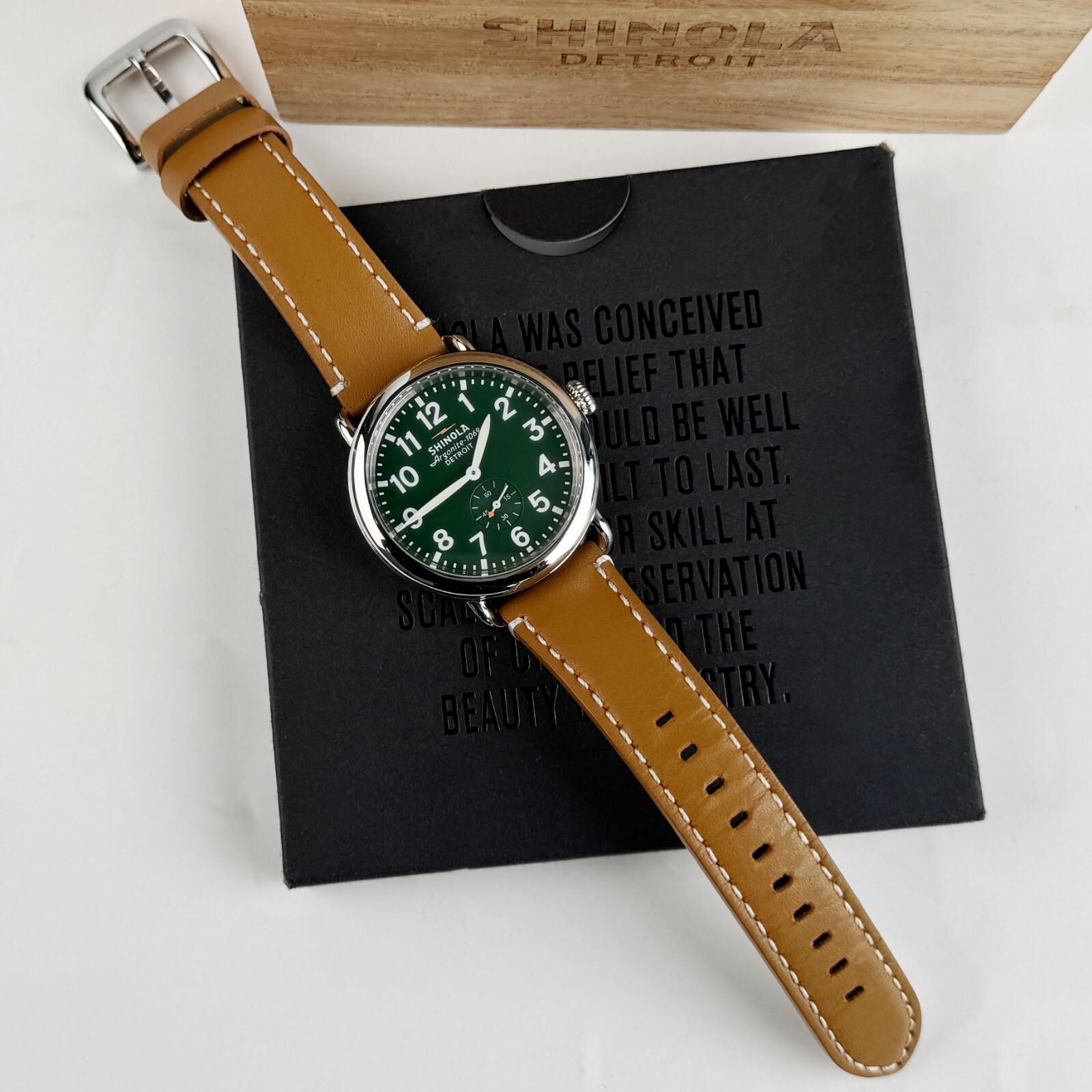 Shinola The Runwell Men’s 41mm with Tan Leather Strap Chronograph Quartz Watch