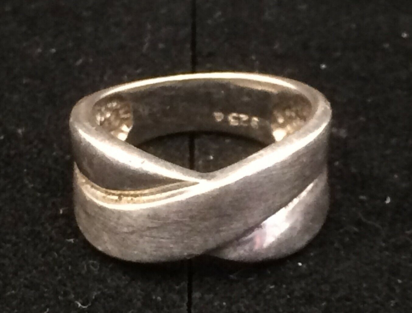 Designer Silver Ring Ring 925 Hallmarked Silver 5.95g 18mm Internal Dimension Designer Hallmarked