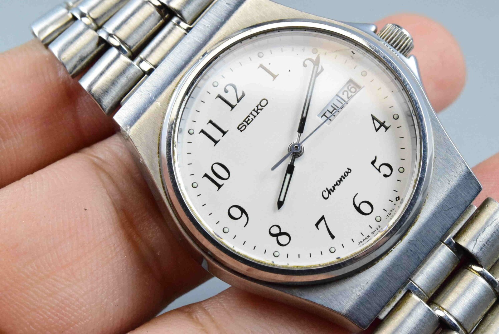 Vintage watch Seiko Chronos 5H23-7D20 White Men Quartz Round 37mm