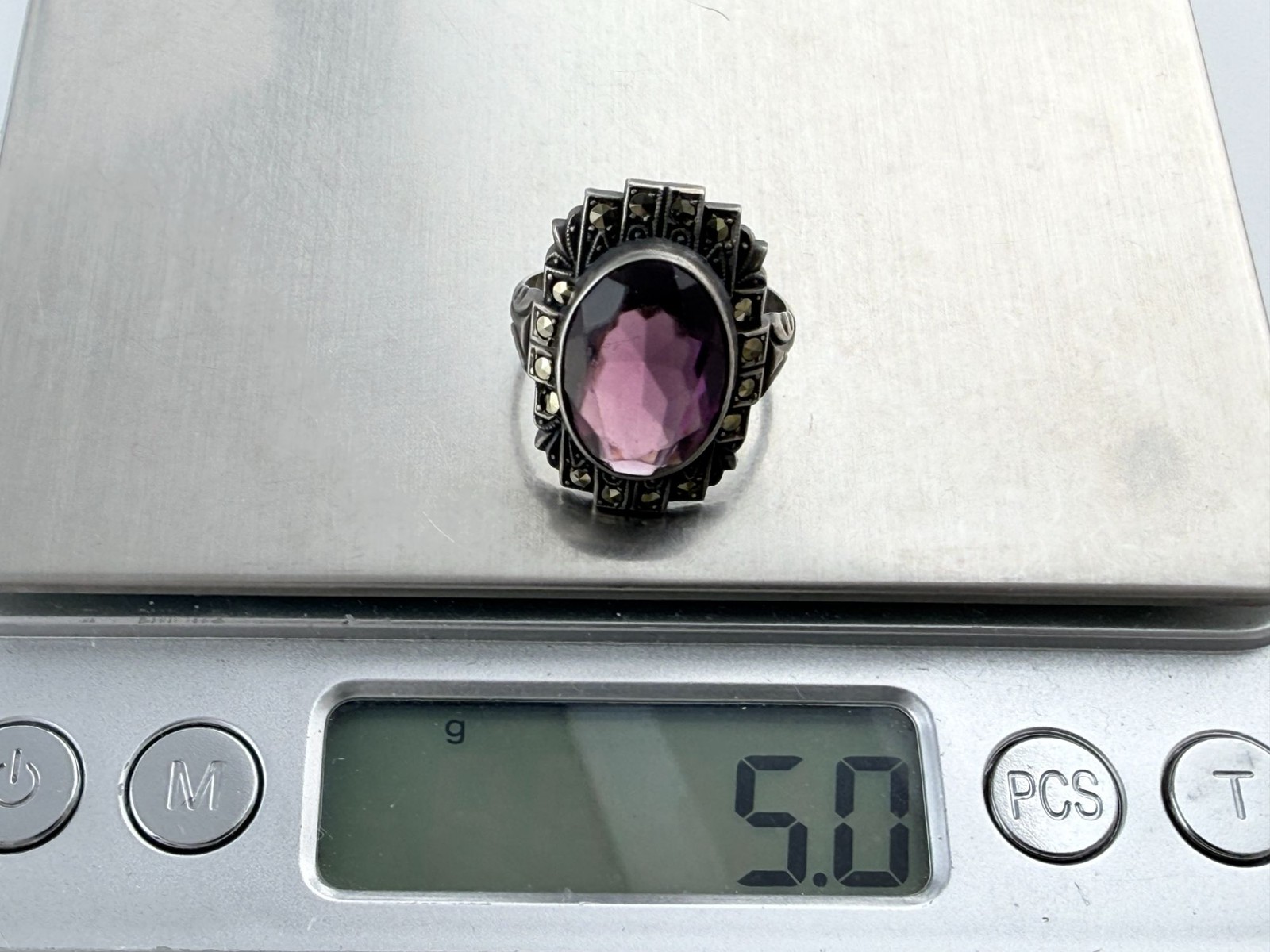 Vintage Uncas Manufacturing Sterling Silver Purple Glass Marcasite Ring Sz 6.25