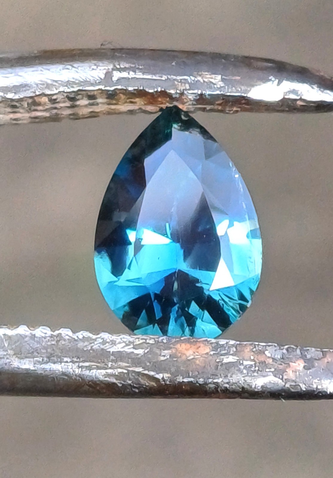 0.90ct Kenyan Blue Sapphire(unheated!)