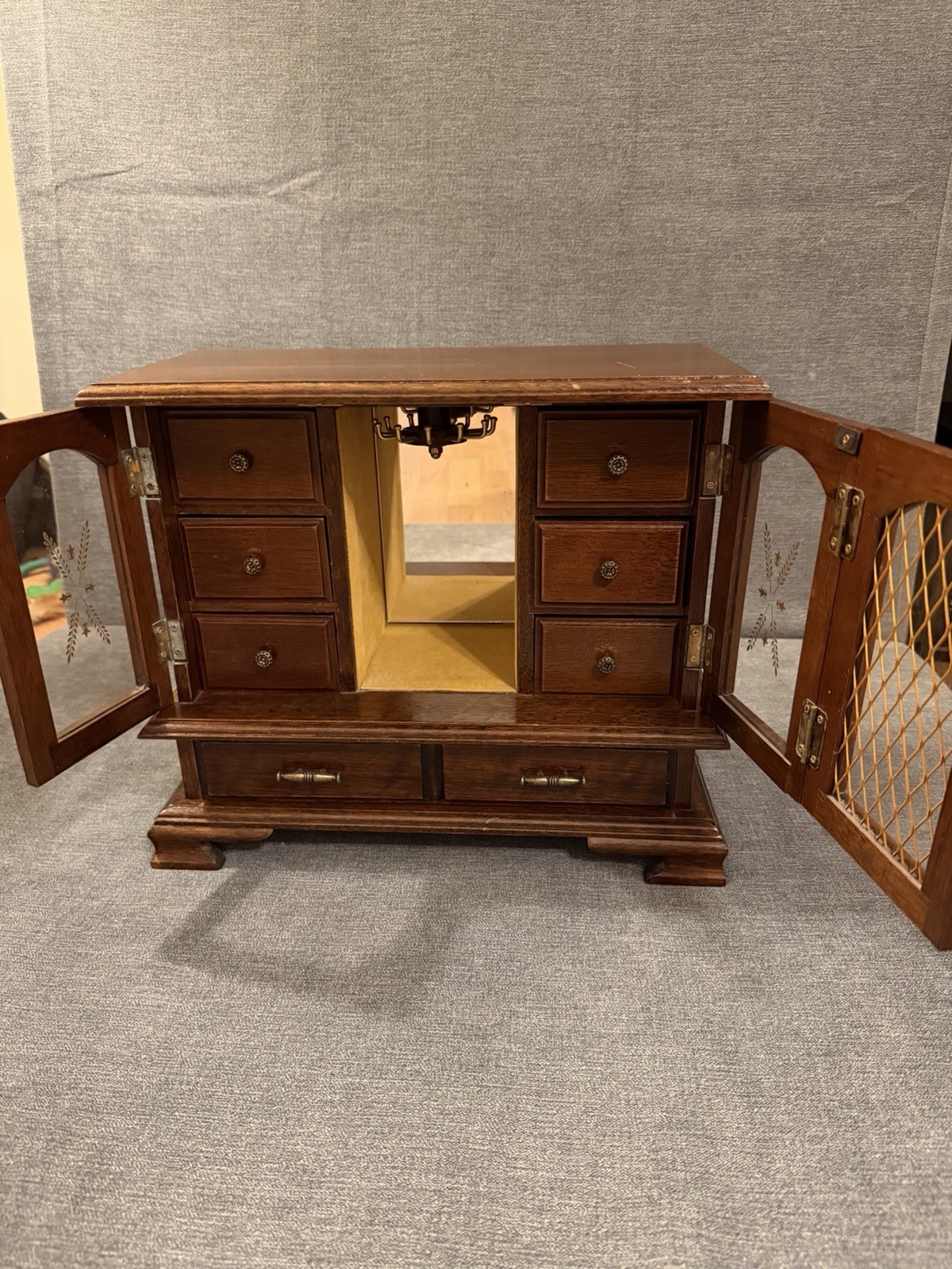 VTG Wooden Jewelry Chest Table Top Velvet Lined Drawers Necklace Corral Musical
