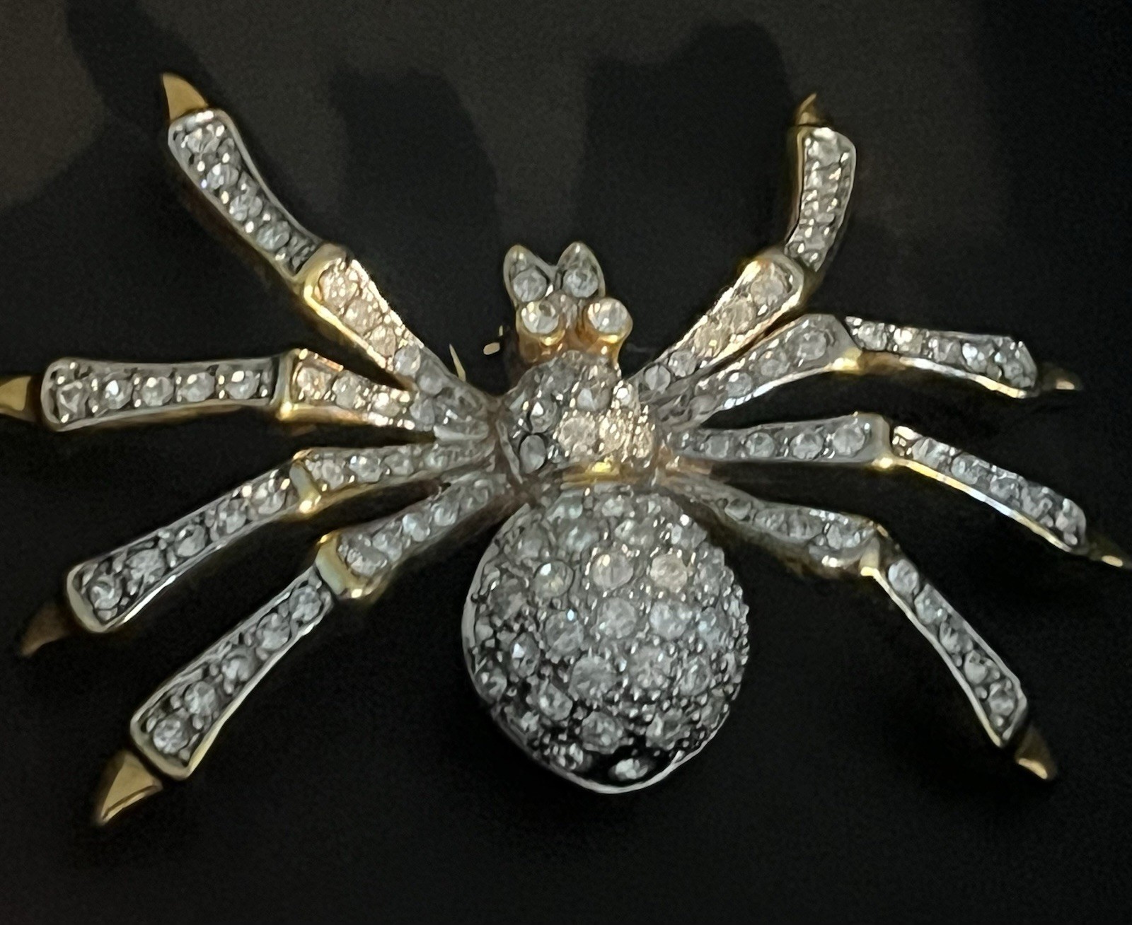 Vintage Spider Brooch Pin Gold Tone Clear Pavé Rhinestone Metal Animals & Insect