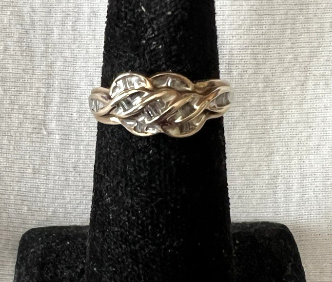10k Gold With Baguette Diamonds Ring Size 7, 3.2 Grams, Pre-Owned