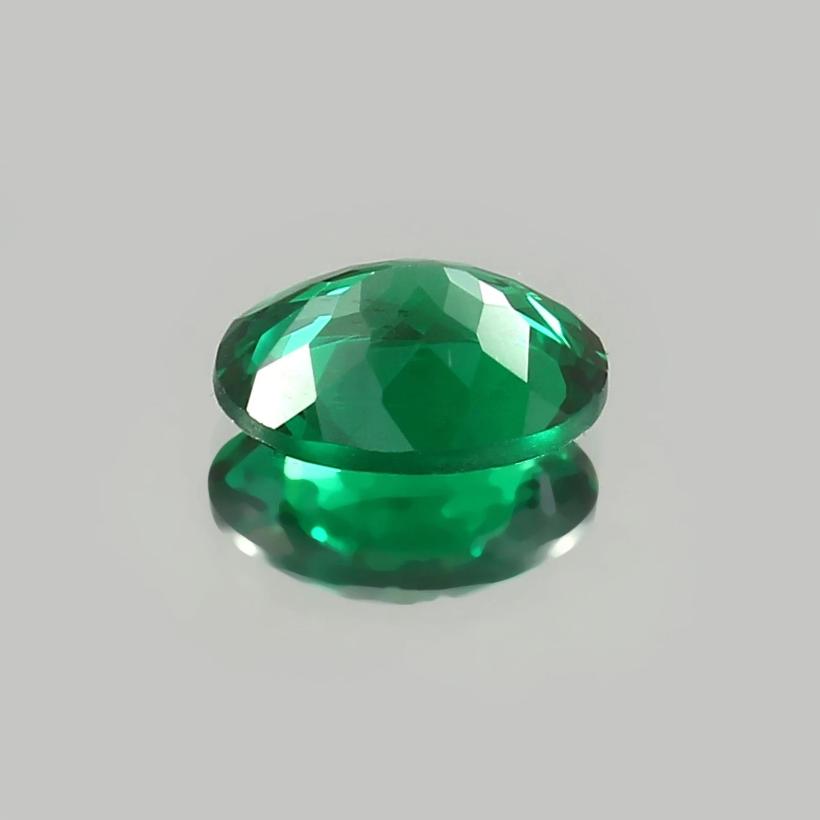 Natural 11 Ct Colombian Green Emerald Oval Cut AGL Certified Loose Gemstone