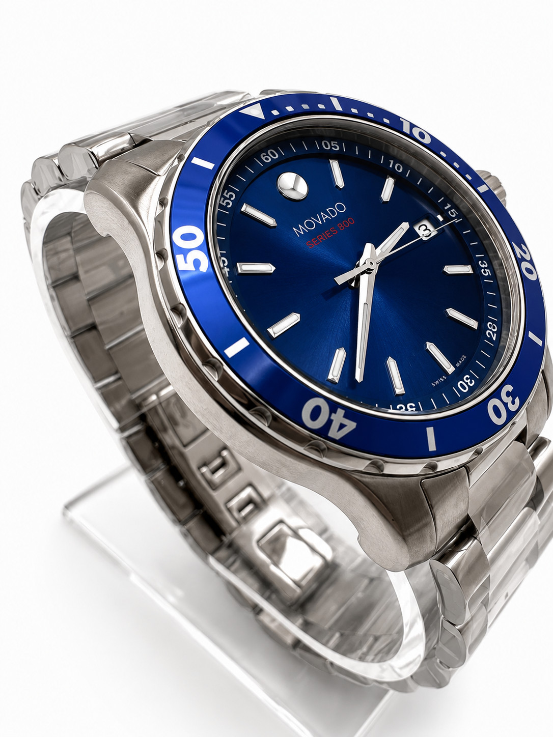 MOVADO 2600137 Series 800 Stainless Steel Blue Dial Men’s 40mm Quartz Watch