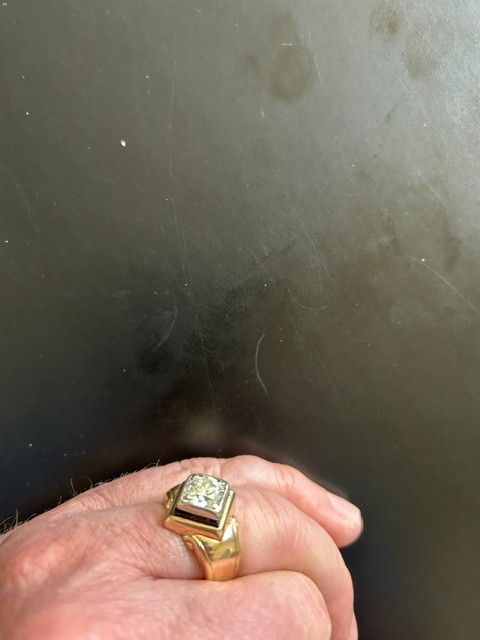 Men’s 10 karat gold diamond ring 2.13 (approximate) Total carat weight