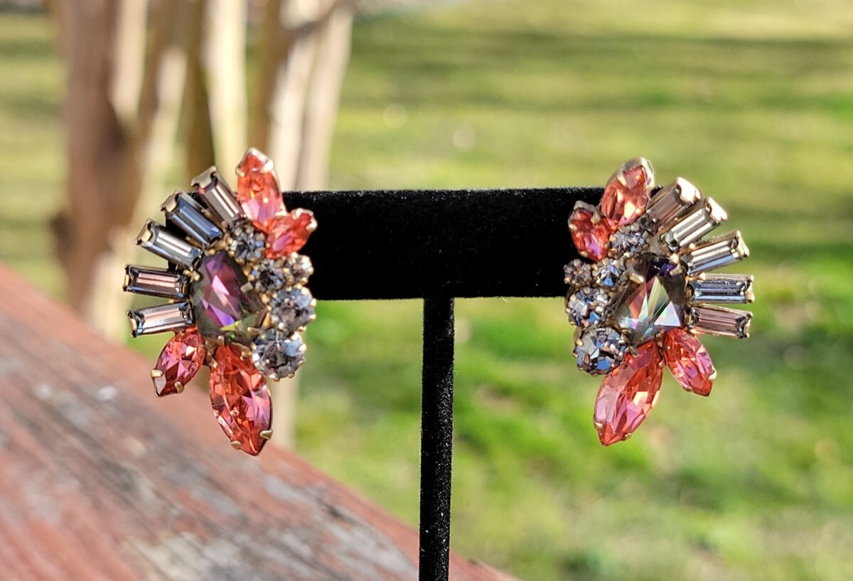 ELIZABETH COLE Statement Post Earrings Cluster CRYSTALS Multicolor