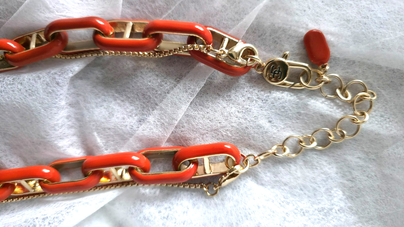 CHICOS ORANGE GOLD TWO IN ONE NECKLACE
