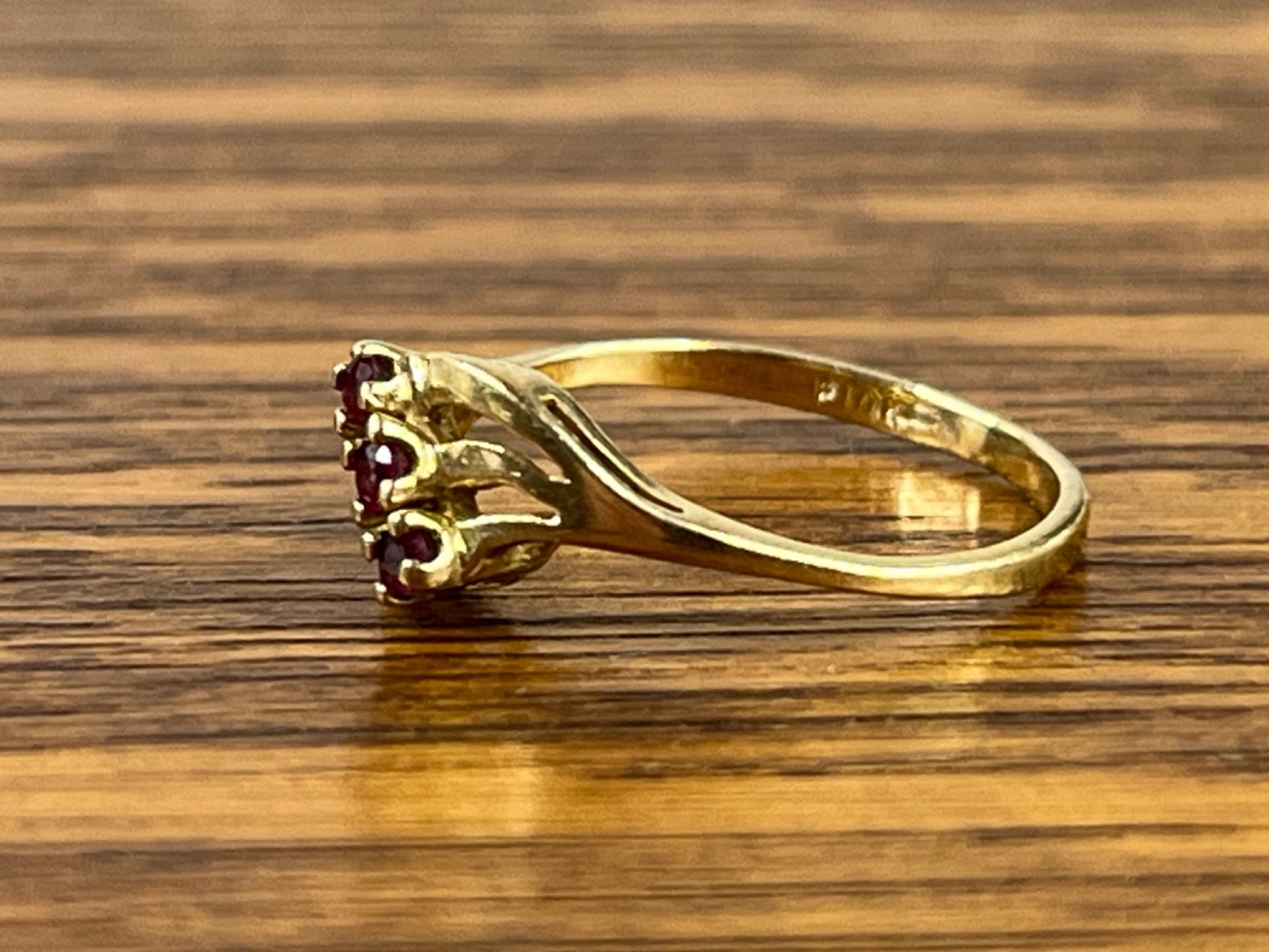 Vintage 10k Natural Ruby Bypass Cocktail Ring Estate 10k Yellow Gold Size 5