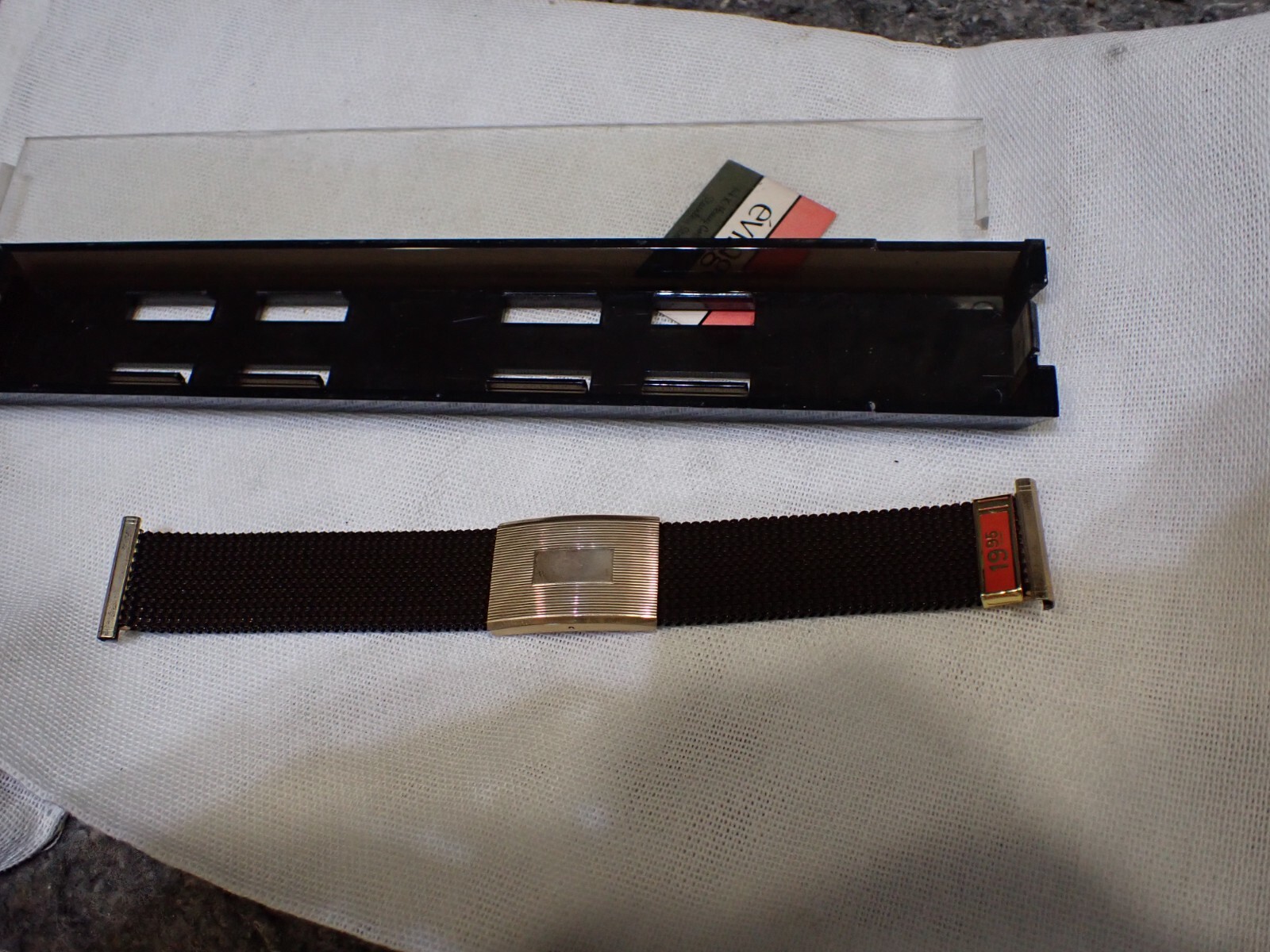 Vintage EVINGER Men’s Watch Band BROWN MESH & YELLOW 22.5 mm ends NOS 6 1/8″