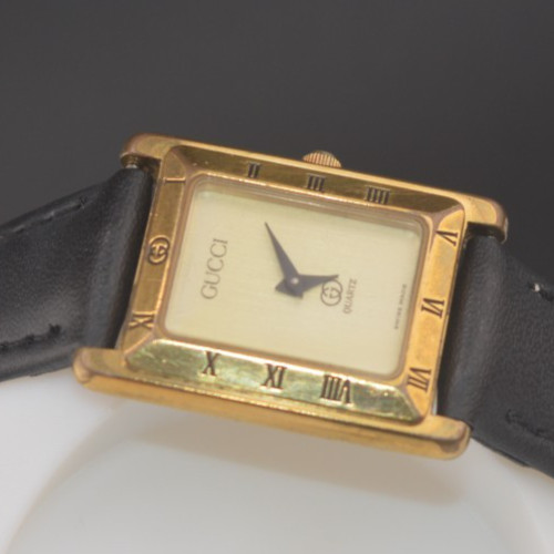 VTG Gucci 4200L Ladies Quartz Gold Plated Watch Runs Great New Band GUARANTEE