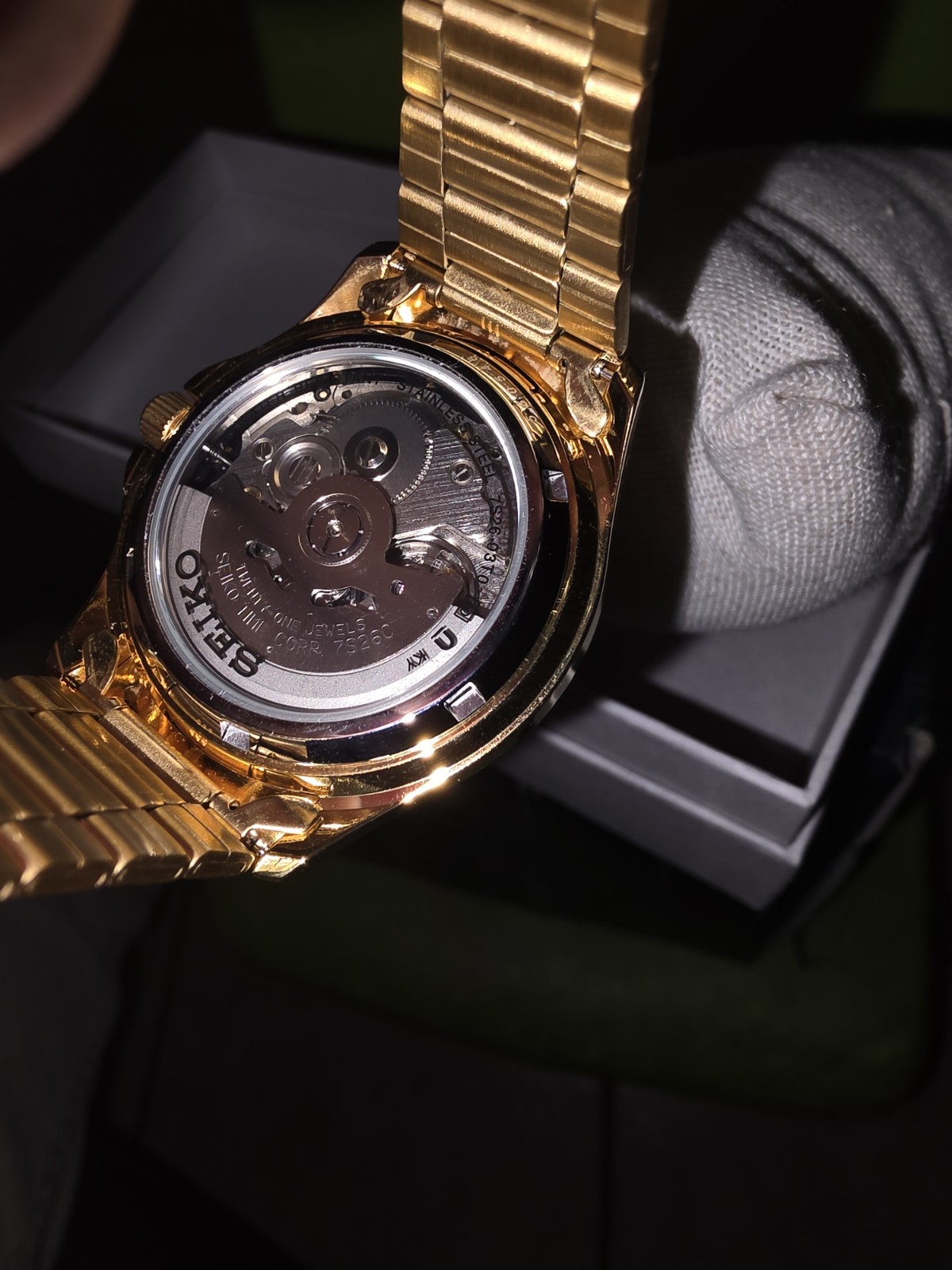 Seiko 5 Automatic 21 Jewels Gold-Tone Stainless Steel Men’s Watch SNKL28K1