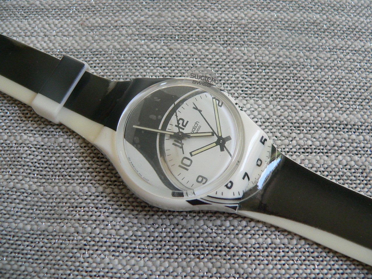 2008 Club Watch. Swatch Watch Once Again, again GZ191 New