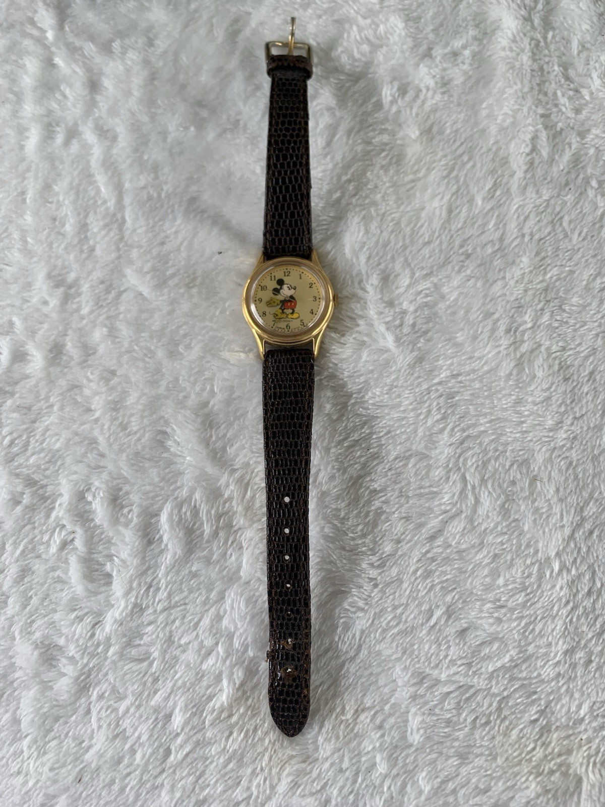 Disney Mickey Mouse Quartz Analog Watch Gold Tone 25mm Brown Leather Strap