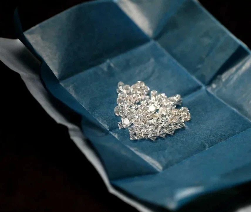 200 PCS Loose Moissanite Diamond 3.00 MM Round D, VVS1 CLARITY Certified