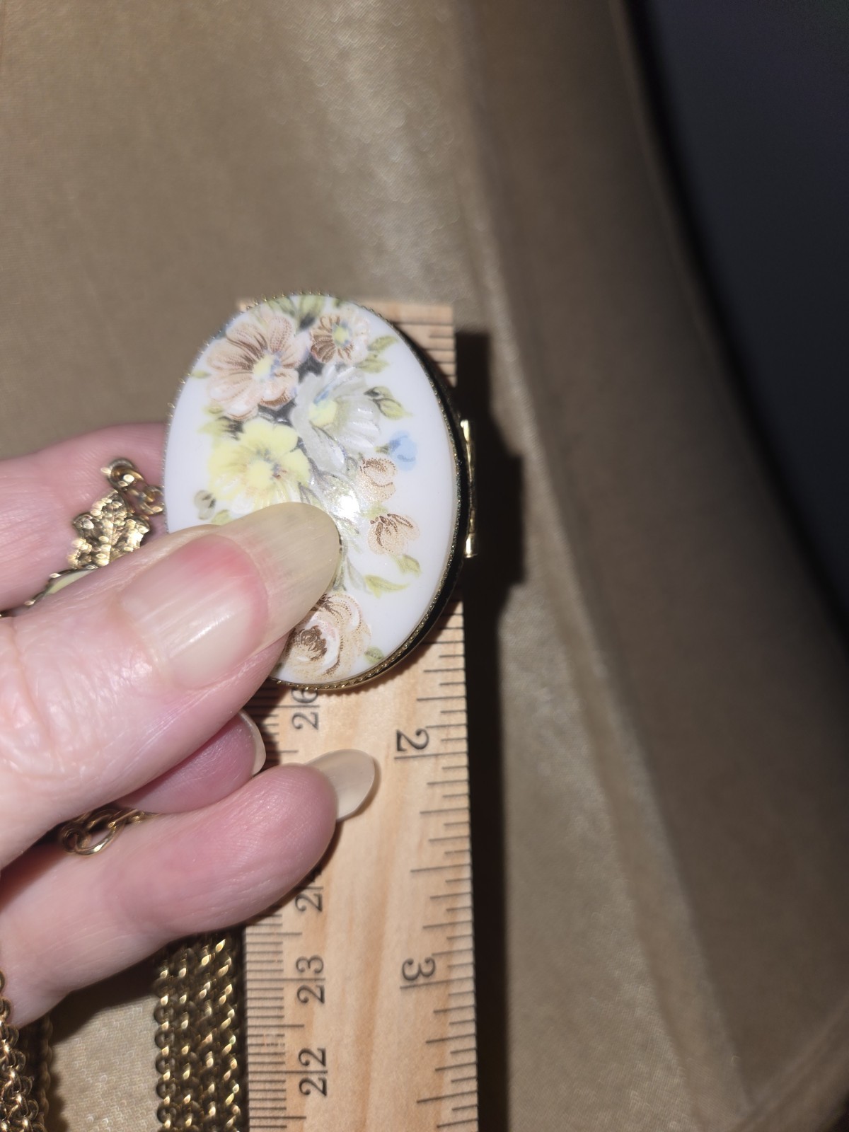 Vintage 1975 Avon French Flowers Solid Perfume Locket Necklace Gold Tone Pendant